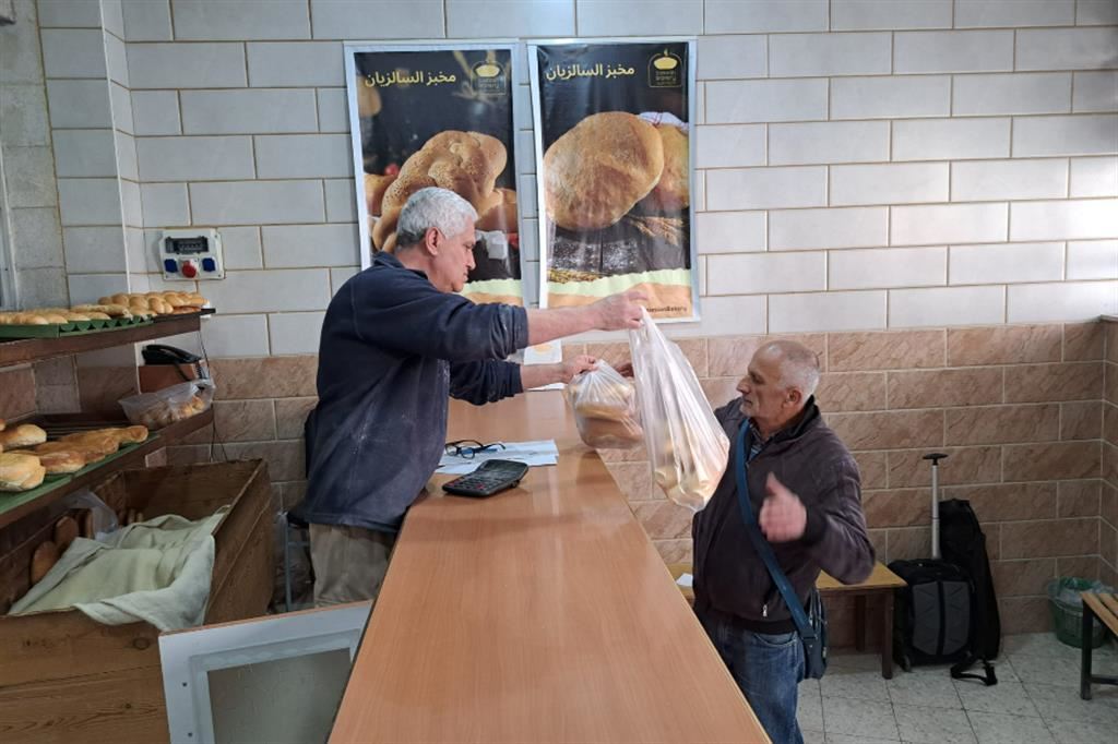 Il forno dei salesiani nel centro di Betlemme: da oltre 100 anni riesce a fornire il pane alle famiglie più in difficoltà