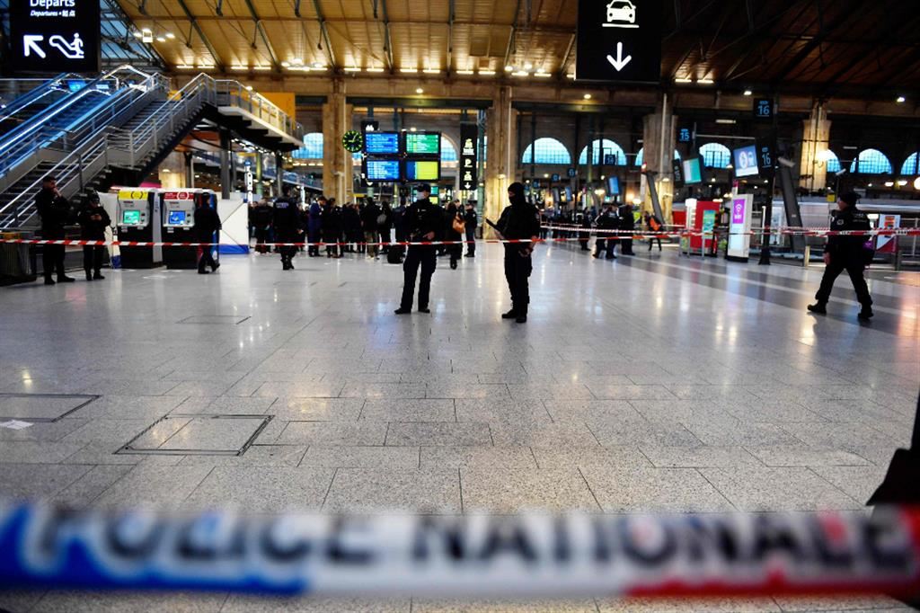 La scena del crimine, alla Gare du Nord di Parigi
