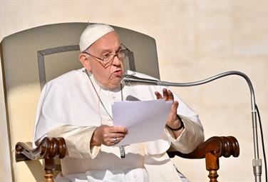 Il Papa: il Mediterraneo è culla di civiltà, non diventi tomba