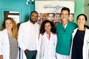Così Operation Smile forma chirurghi africani per donare il sorriso ai bambini