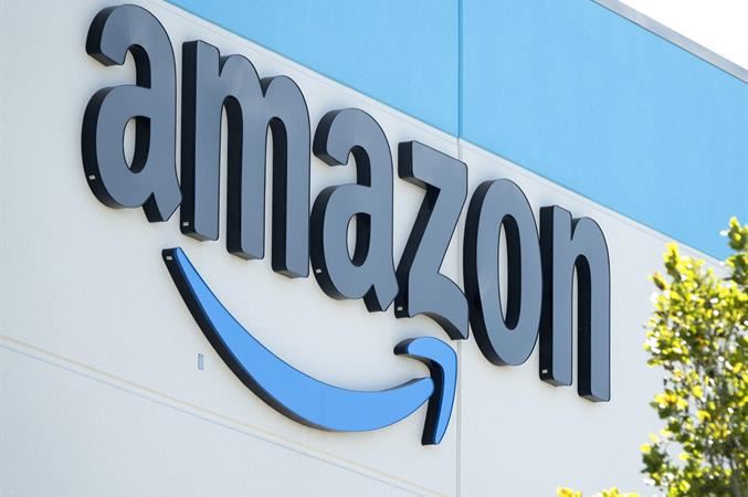 Amazon, in crisi, cancella il suo programma di beneficenza