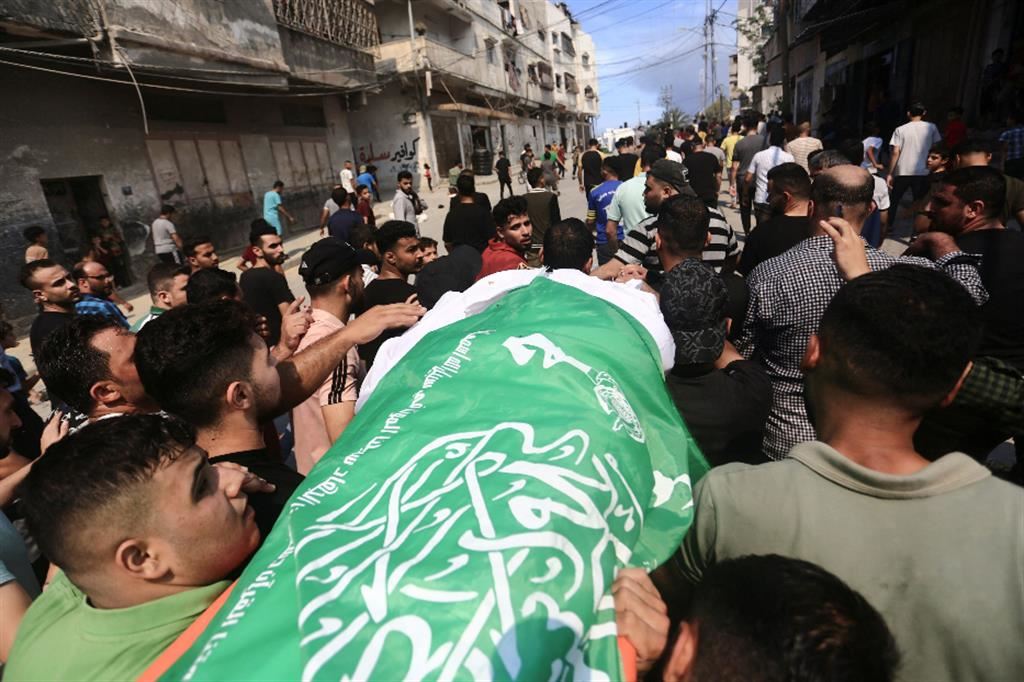Il funerale di un militante di Hamas ucciso dalle forze israeliane
