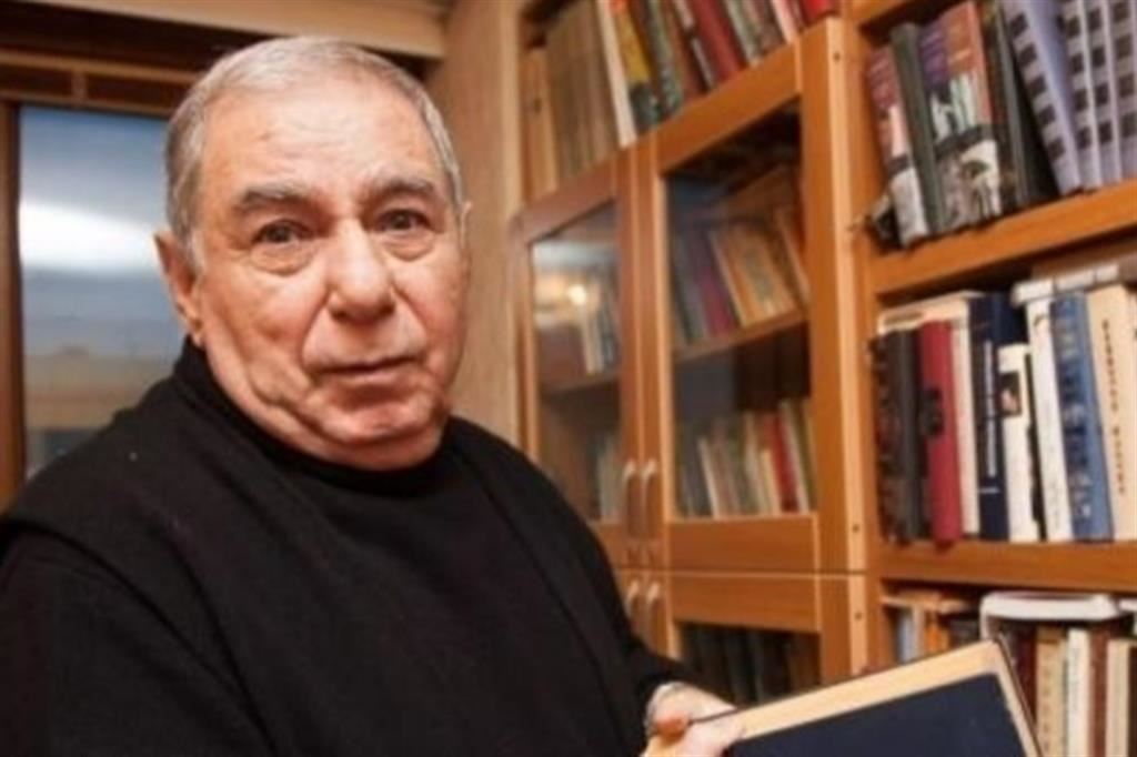 Akram Aylisli, scrittore azero, denuncia le violenze anti-armene