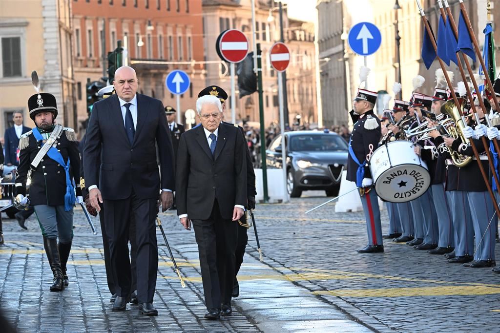 Il capo dello Stato con il ministro della Difesa a Piazza Venezia