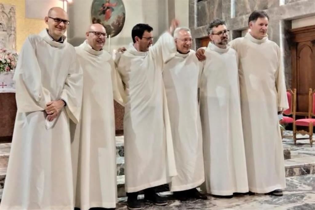 I sei diaconi permanenti ordinati l'8 dicembre 2023 a Vicenza