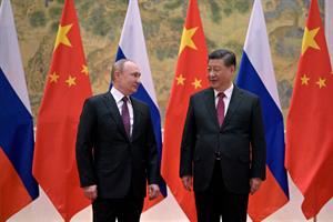 Oggi Xi a Mosca da Putin. E Medvedev evoca missili sulla Corte dell'Aja