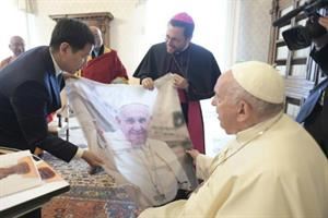 Il Papa in Mongolia: speriamo insieme