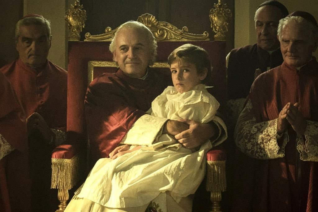 Una scena del film di marco Bellocchio "Rapito" sul caso Mortara. L'attore Paolo Pierobon è Papa Pio IX