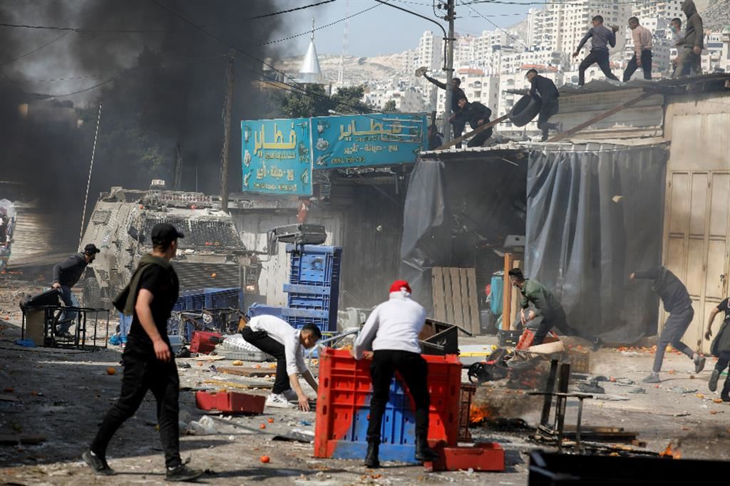 Gli scontri a Nablus, in Cisgiordania