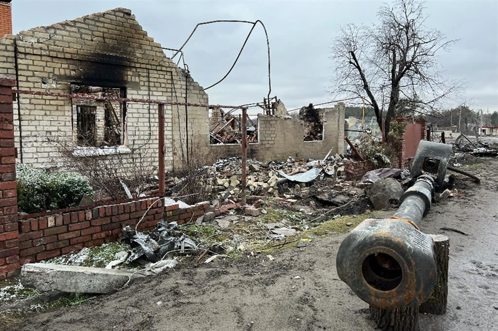Un villaggio distrutto nella regione di Donetsk