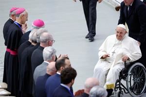 Papa Francesco: Chiesa sia aperta e "inquieta"