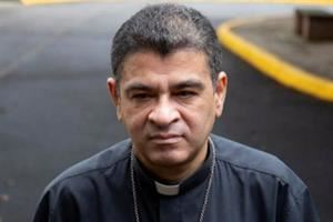 Giallo sul vescovo: «Rolando Álvarez rimane in prigione»