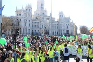 Aborto, eutanasia, ley trans: il «sì alla vita» della piazza di Madrid