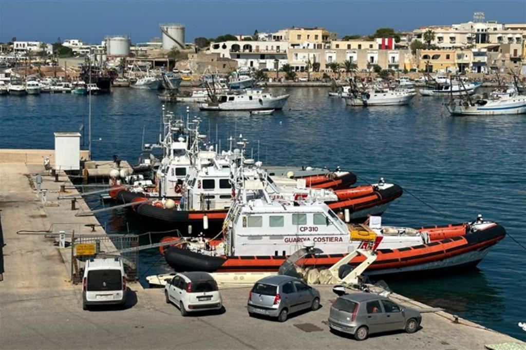 Le motovedette ormeggiate a Lampedusa