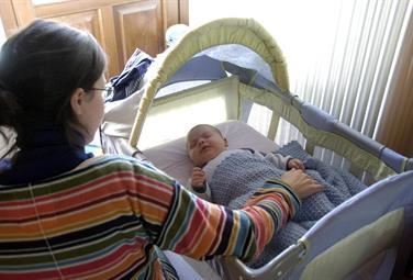 La Regione Lazio crea un fondo per le maternità difficili