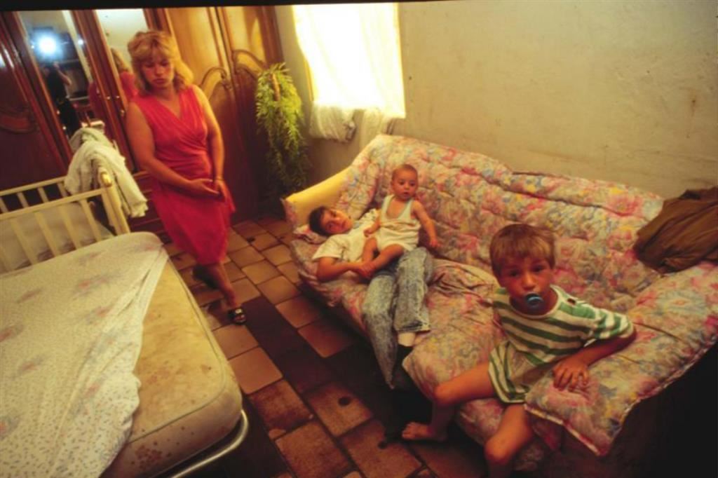 Una famiglia italiana in povertà