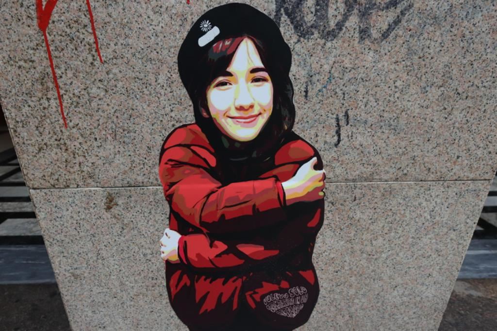 Giulia in un murales realizzato a Milano dall'artista Fabio Ingrassia