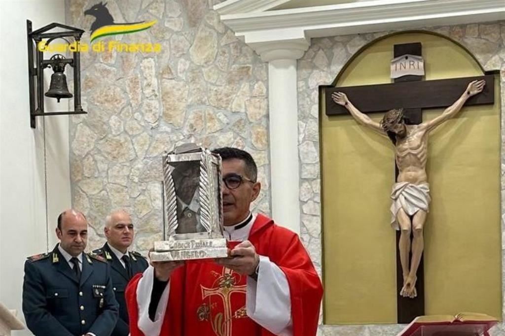 La reliquia del beato Rosario Livatino al comando generale della Guardia di Finanza, a Roma