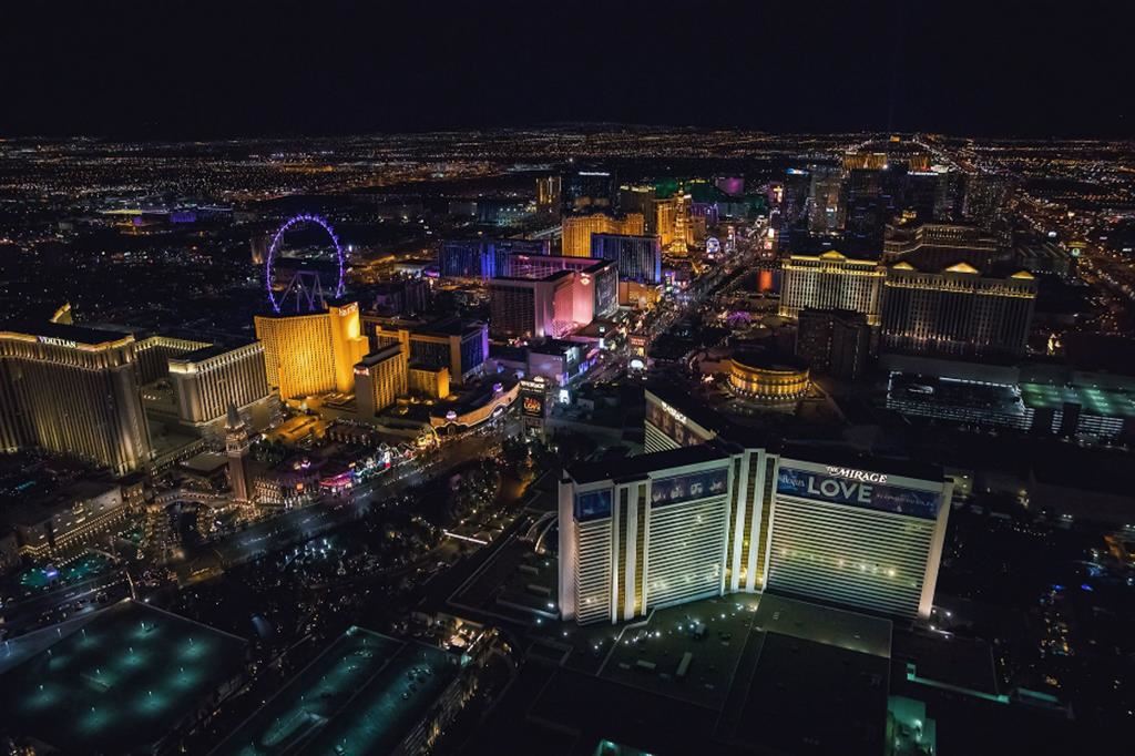 Un panorama di Las Vegas di notte