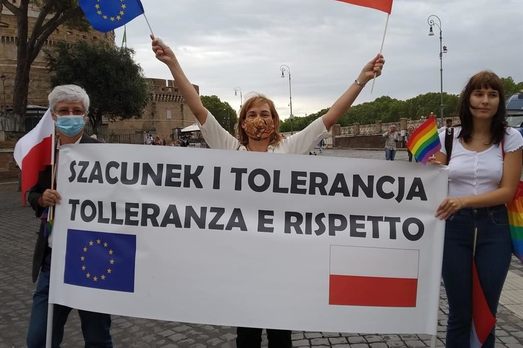 Una recente manifestazione a Roma di un gruppo di residenti polacchi
