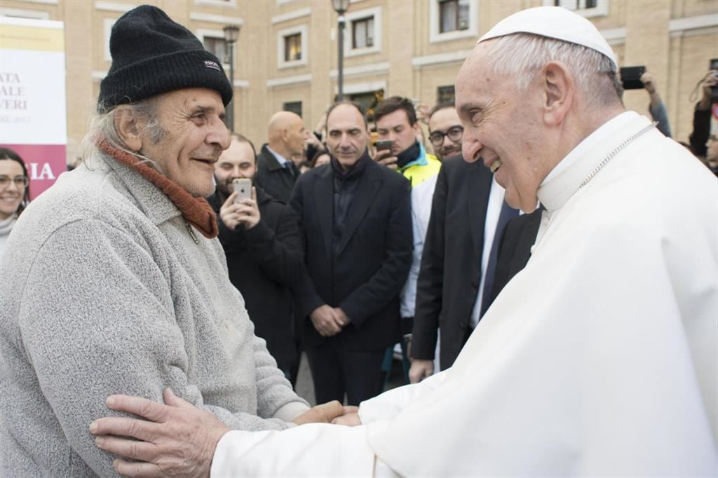 Giornata per la Carità del Papa, tutti con Francesco