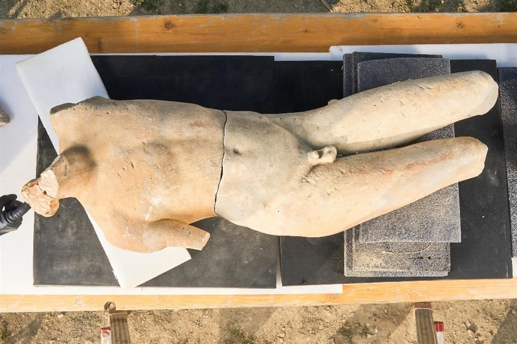 La statua di Apollo Sauroctonos scoperta a San Casciano, in Toscana