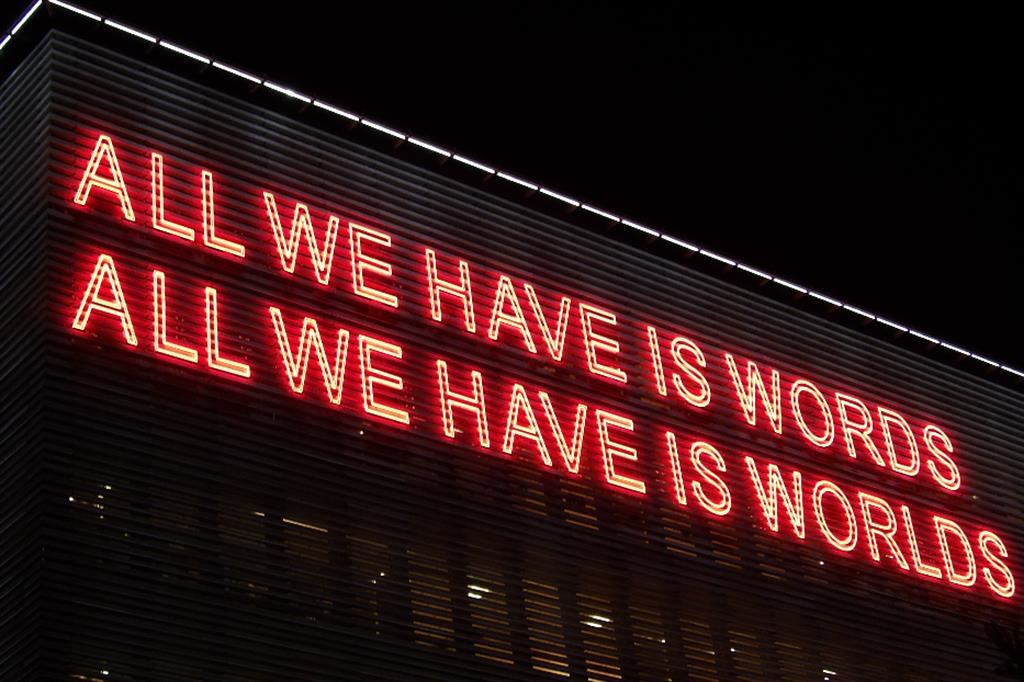 Tim Etchells, "All we have is words, All we have is worlds". Onassis Stegi, Atene