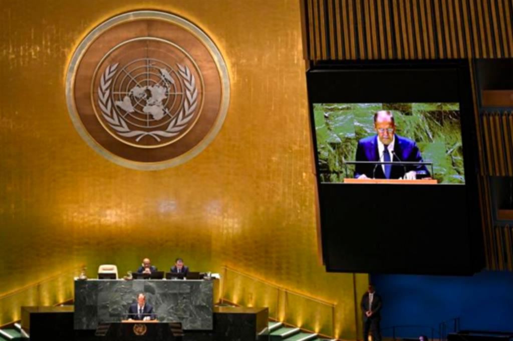 Il ministro degli Esteri russo Sergeij Lavrov ha trasformato il suo intervento all’Assemblea generale dell’Onu in una filippica contro l’Occidente e gli Usa in particolare L’accusa è però la stessa che si muove a Mosca: il ritorno alla politica dei blocchi