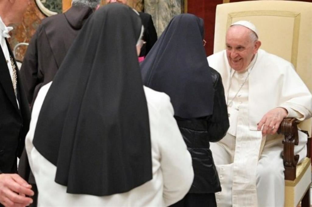 Il Papa incontra le superiori maggiori d'Italia