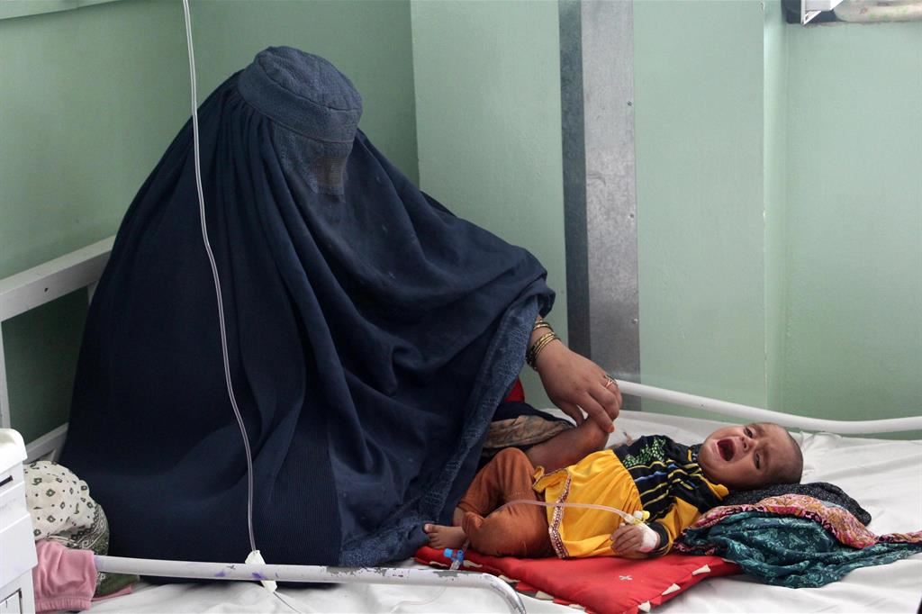 Una donna in un ospedale di Kandahar