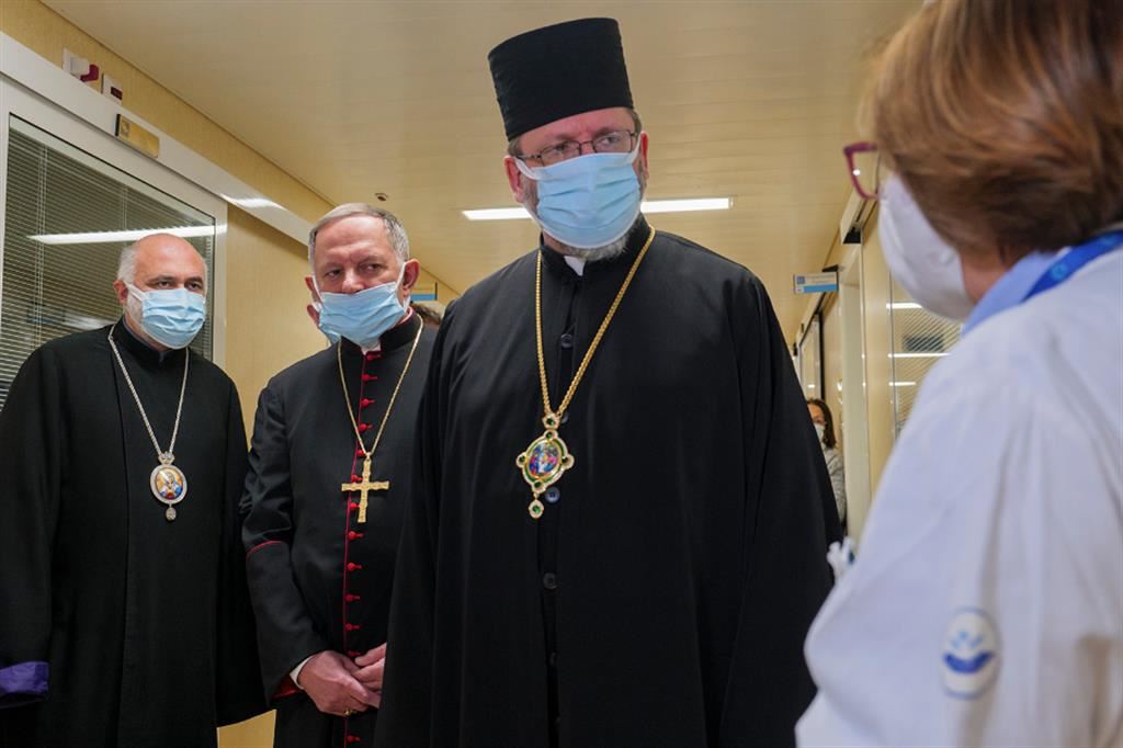 La delegazione ucraina in visita ai reparti dell'Ospedale Gesù Bambino a Roma