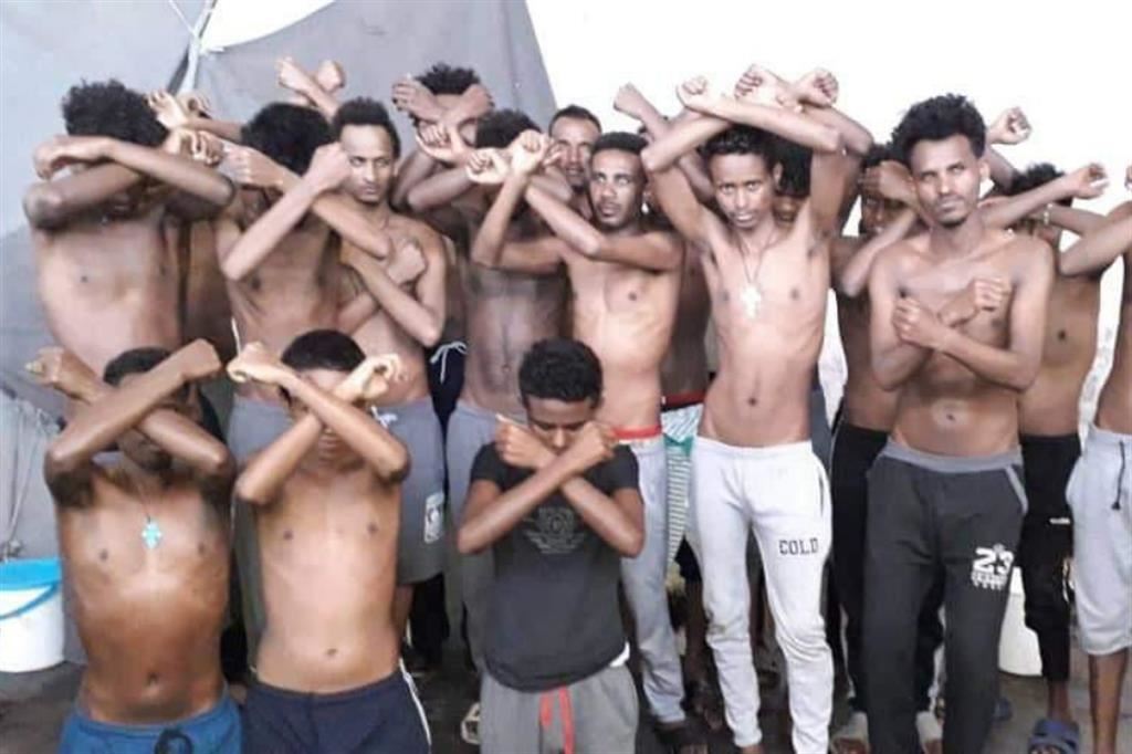 Un centro di detenzione in Libia per immigrati irregolari