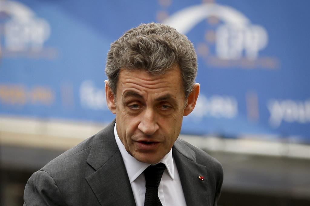 Fi insorge contro il libro di Sarkozy