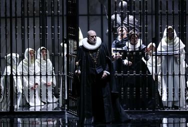 Se alla Scala il Filippo di Verdi diventasse il tiranno Putin?