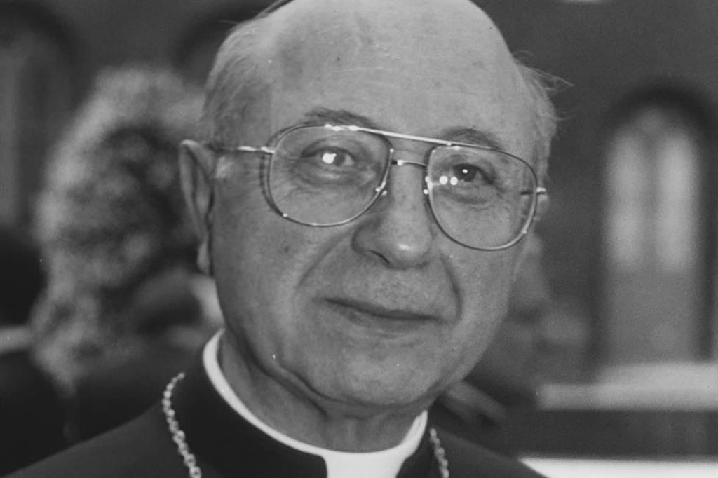 Una immagine di archivio dell'arcivescovo emerito di Foggia Bovino Giuseppe Casale