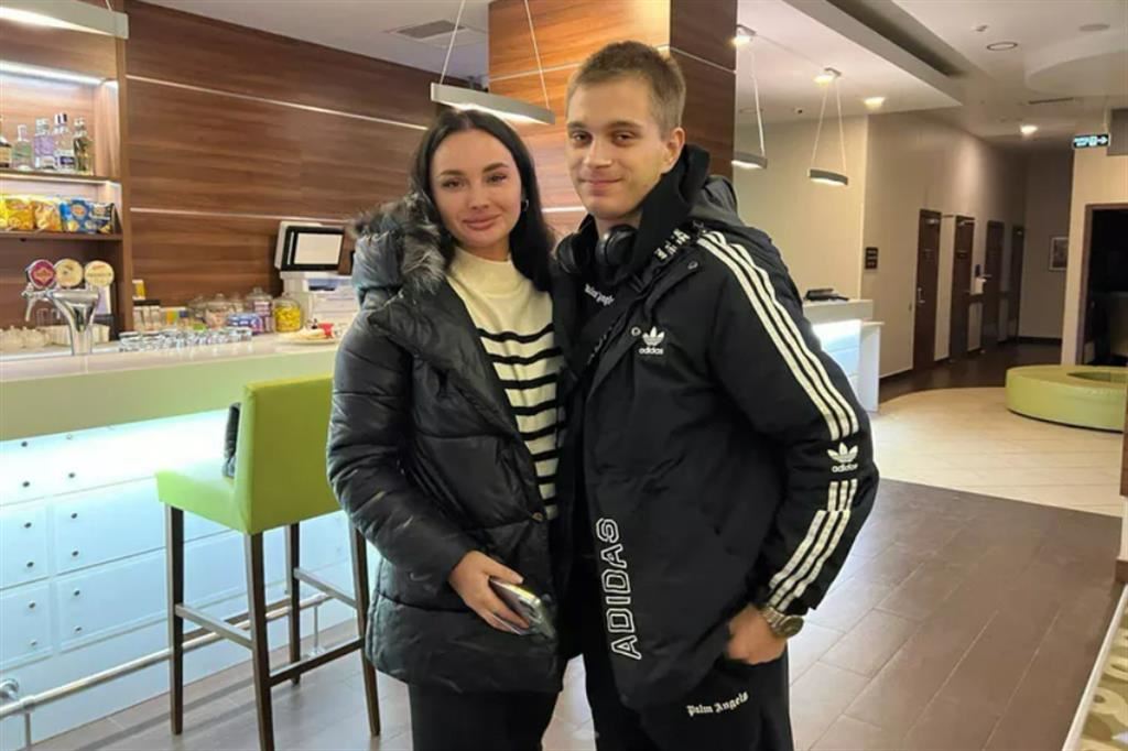 Bogdan Ermokhin con la sorella Valeria