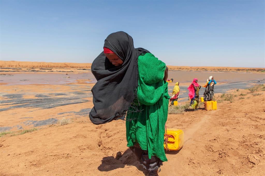 I migranti climatici, anche a causa della siccità, saranno 216 milioni nel mondo entro il 2050