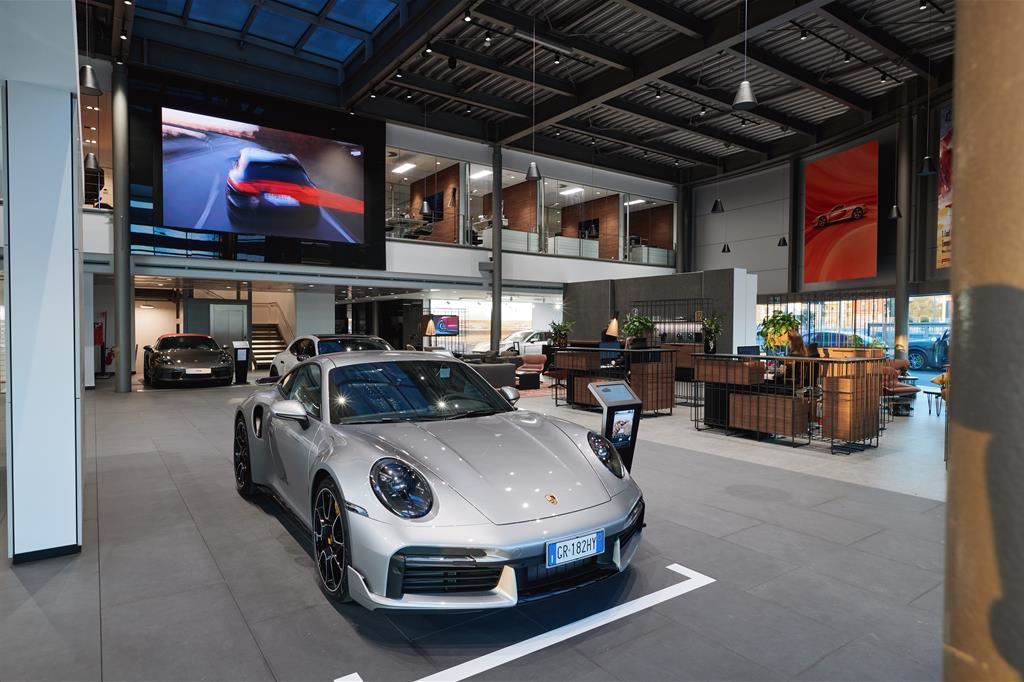 Il nuovo Centro Porsche Milano Nord