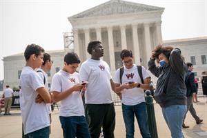 La Corte Suprema cancella le "difese" per le minoranze nei college