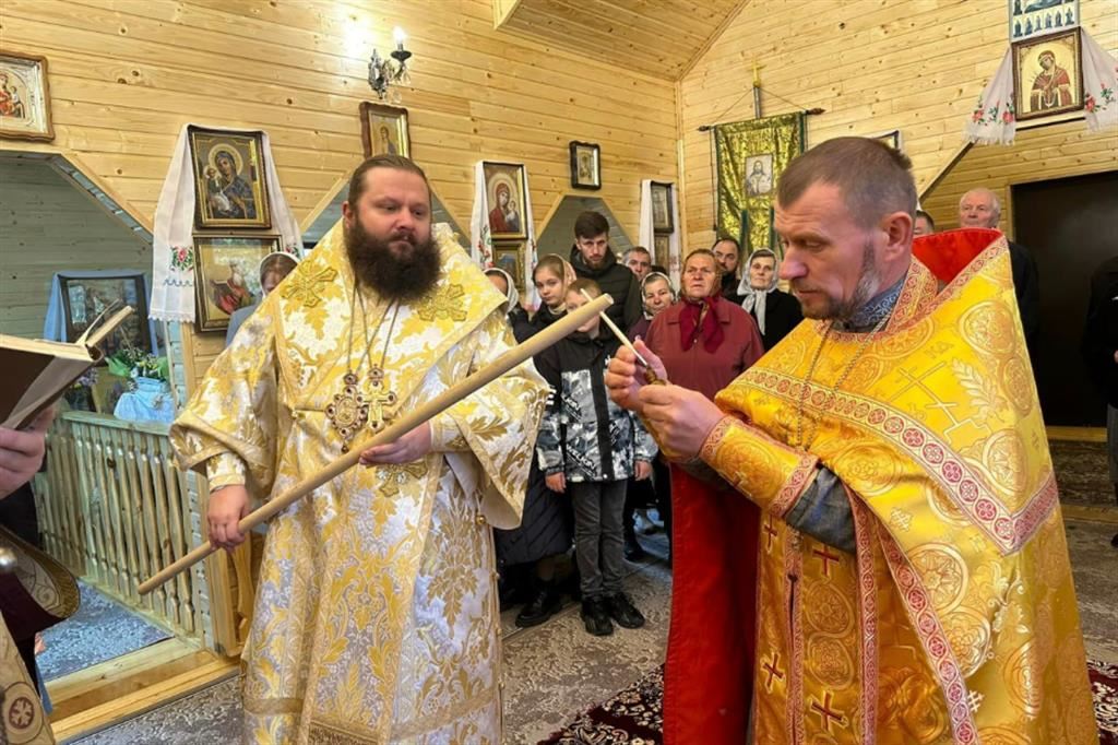 La liturgia nella Chiesa ortodossa ucraina che è accusata di essere ancora legata al patriarcato di Mosca