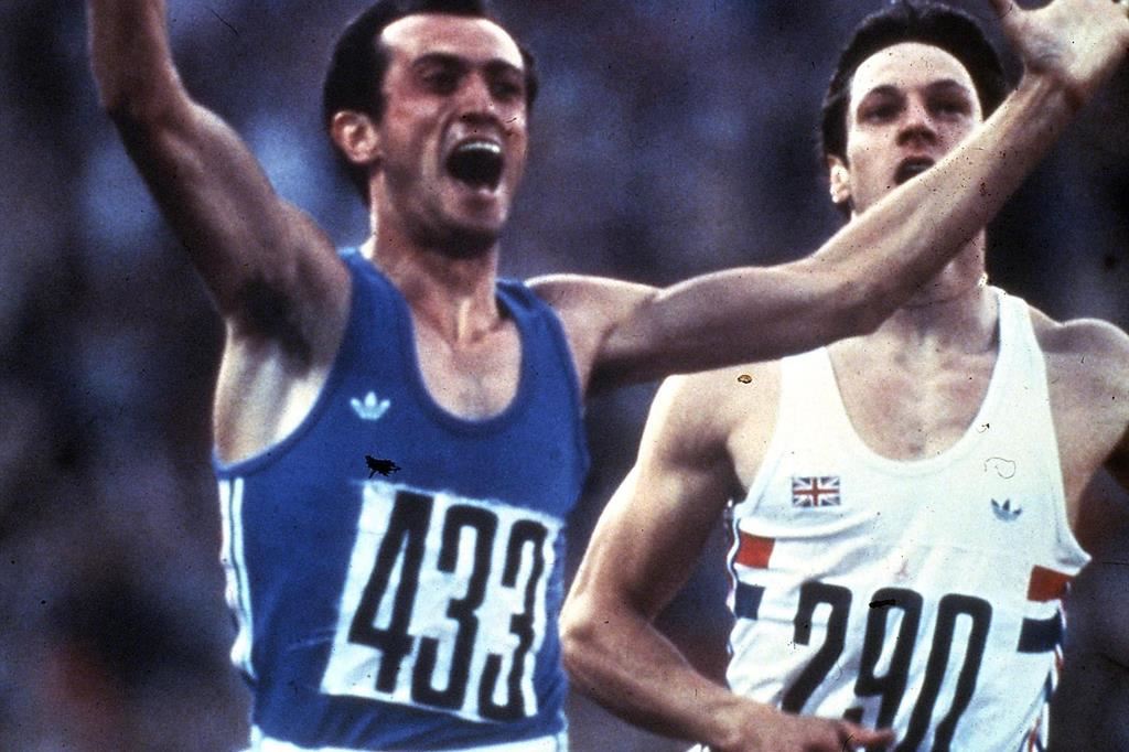 Pietro Mennea (1952-2013), esulta per l'oro conquistato nei 200 metri alle Olimpiadi di Mosca 1980