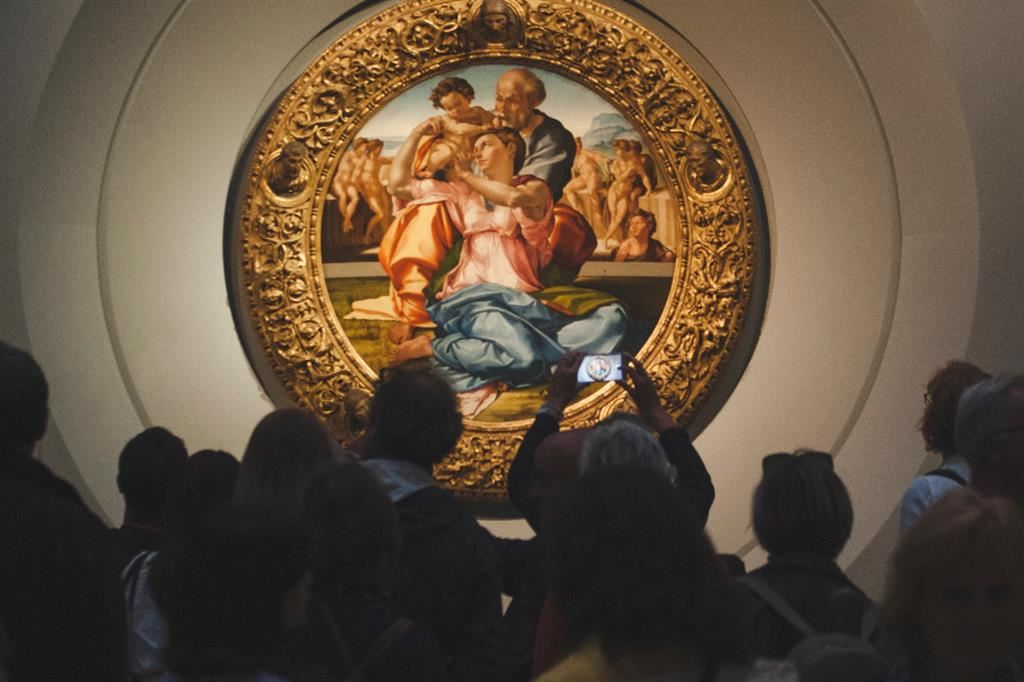 Il Tondo Dono di Michelangelo nel Museo degli Uffizi