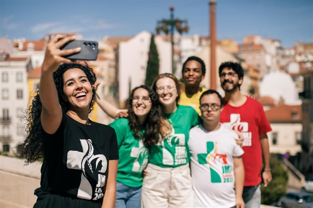 Giovani volontari della Gmg di Lisbona