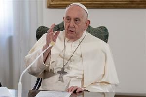 Il Papa: «Addolora la rottura della tregua in Isarele»