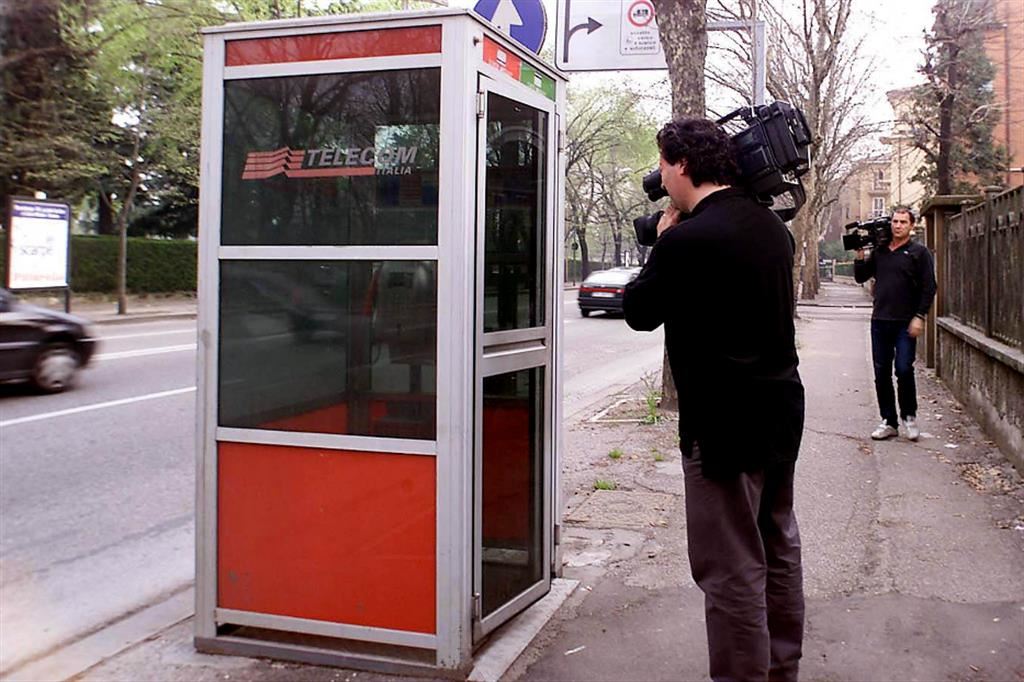 Una cabina telefonica di Verona
