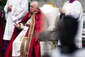 Il Papa: Maria protegga il Cammino sinodale