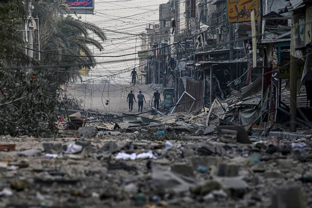 Gaza City devastata dai bombardamenti israeliani