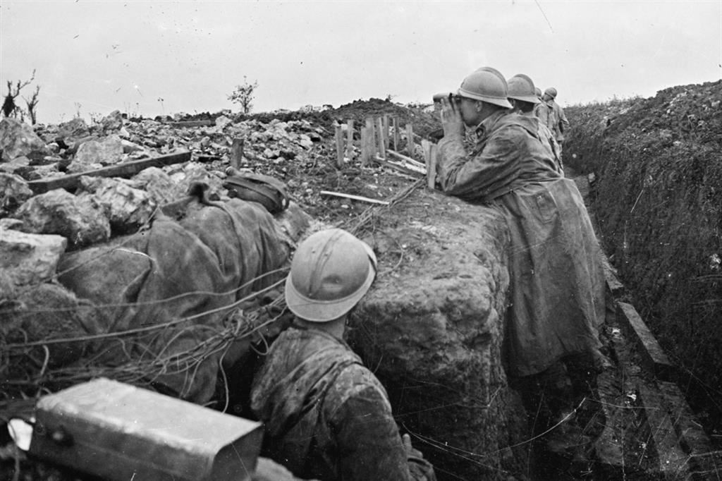 Soldati francesi nelle trincee di Verdun, luglio 1917