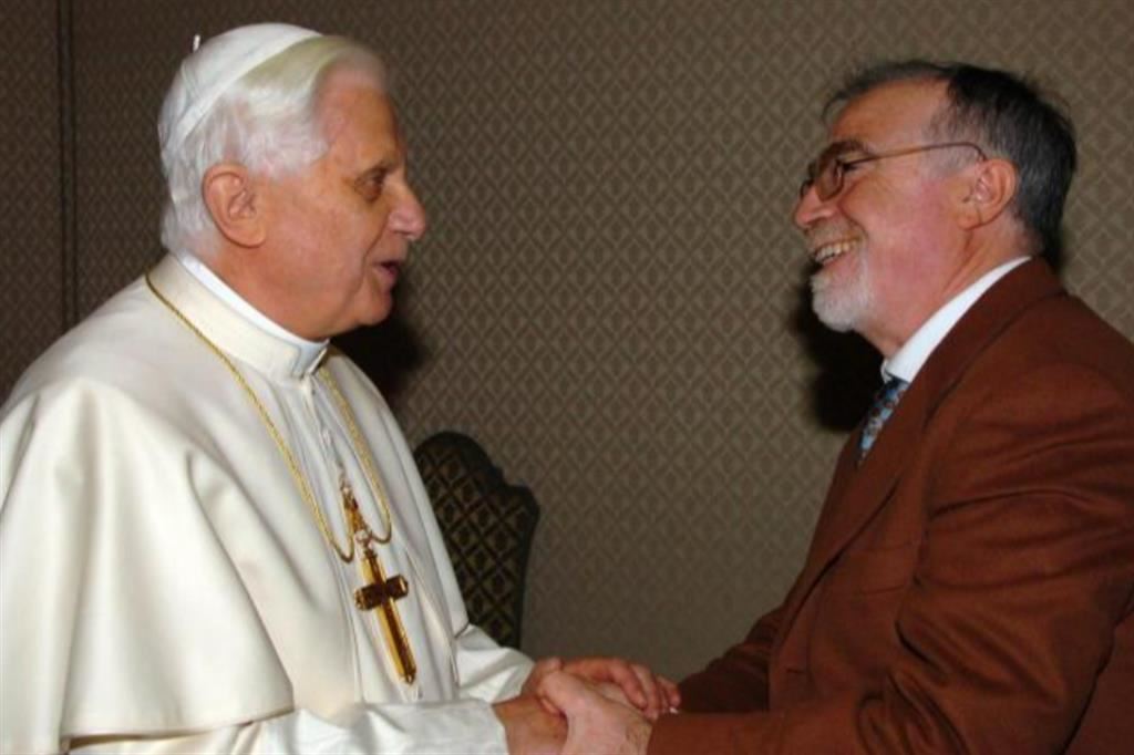 Benedeto XVI con Elio Guerrero