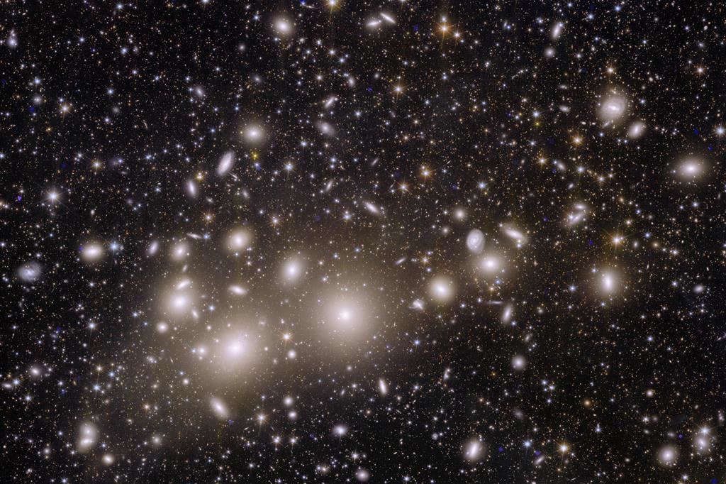 L'ammasso di galassie del Perseo - Esa